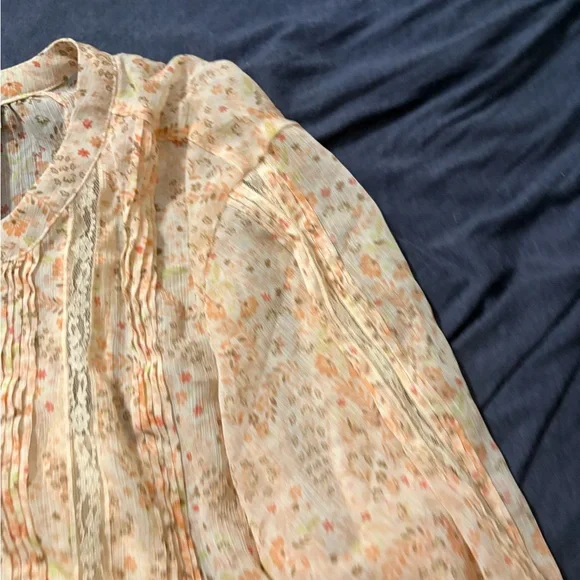 Loft Light Floral Blouse - Cream - Picture 4 of 5